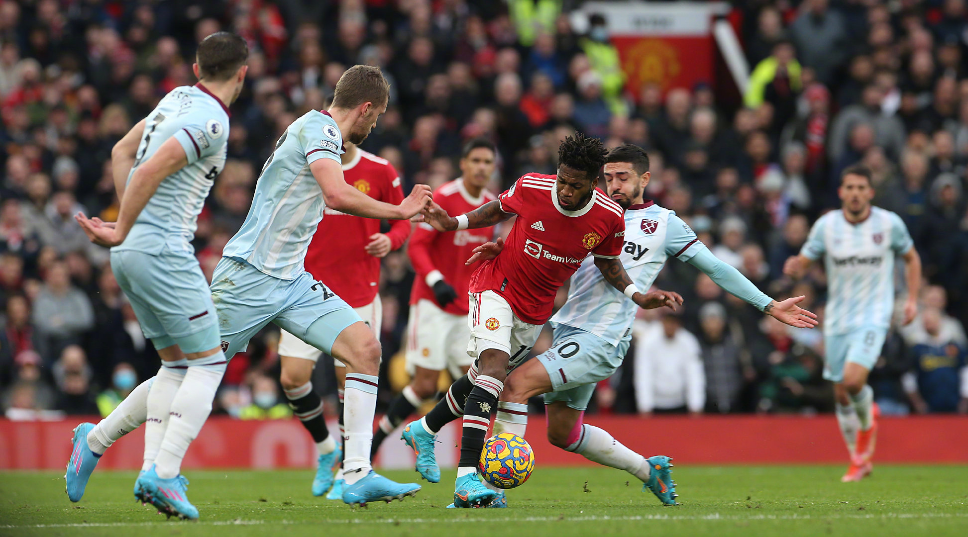 轉會市場背 轉會市場背